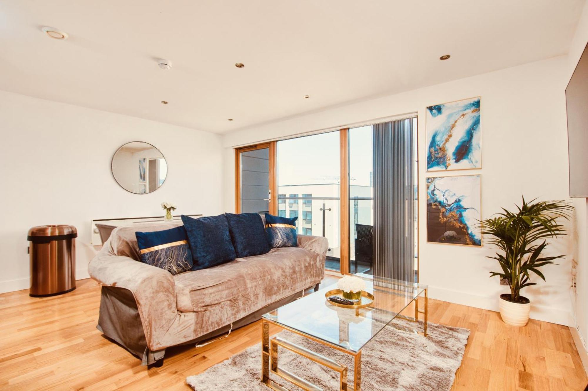 King Deluxe City Apt Large Space& Free Parking! No Balcony Leeds  Buitenkant foto
