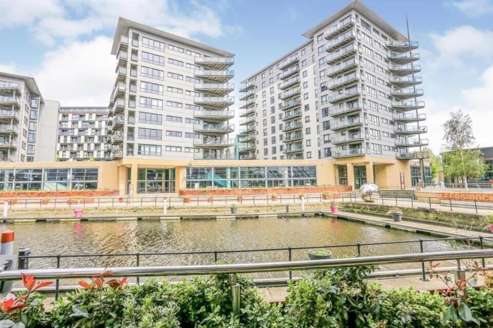 King Deluxe City Apt Large Space& Free Parking! No Balcony Leeds  Buitenkant foto